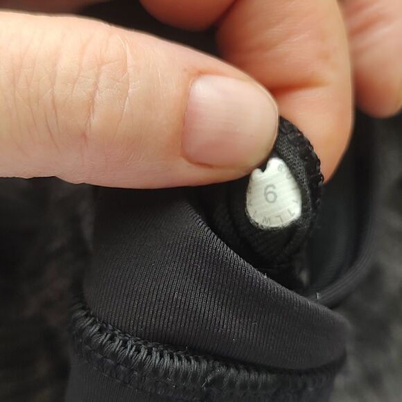 Lululemon Top Glide Stride Tank Sports Built-in Bra Racerback Black Gray Mesh 6 - Picture 9 of 10